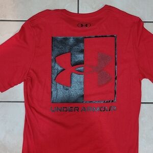 Under Armour Red T-Shirt